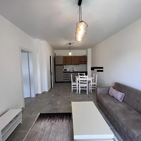 Sunny Nest Apartment *